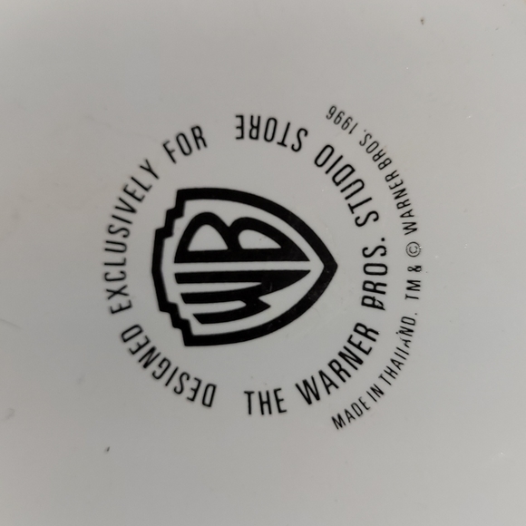 Adorable Warner Brothers Tasmanian Devil Jumbo Mug - Picture 9 of 15